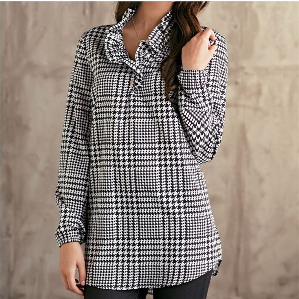 Mud Pie Houndstooth Tunic Top